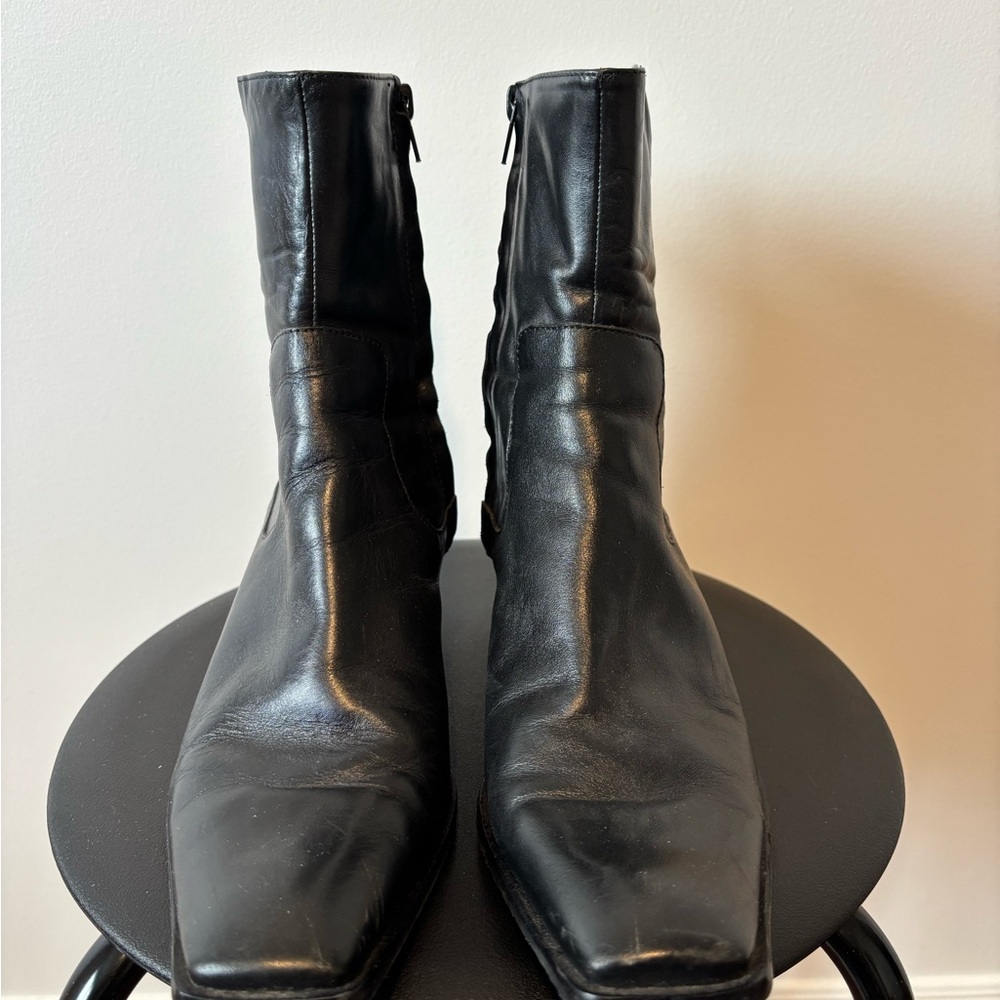 Arturo Chiang Black Heeled Boots